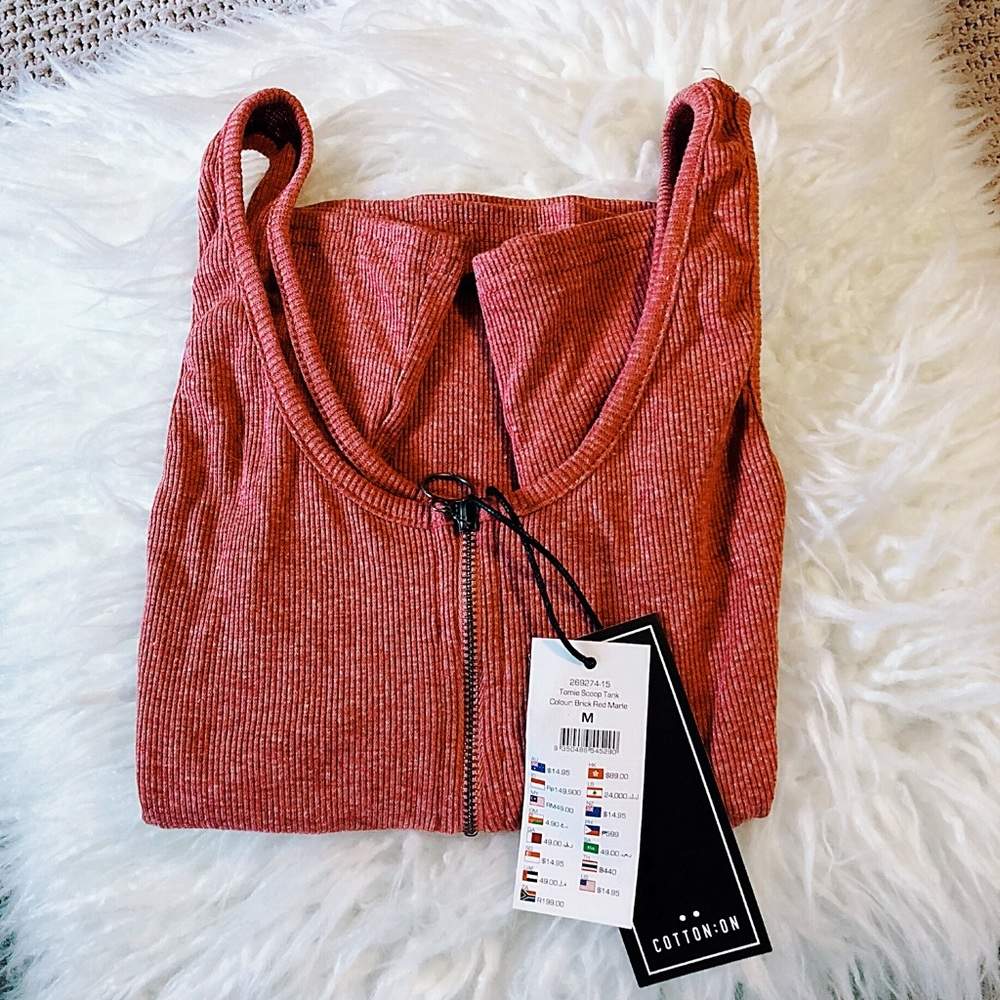 - Cotton On Cropped Tank